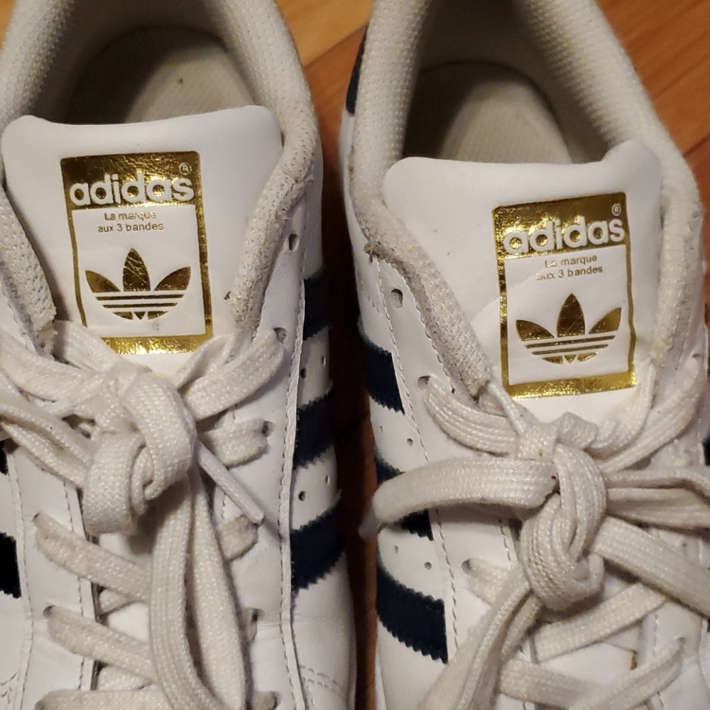 Shoes - Picture 2 of 4